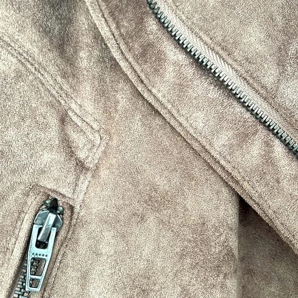 BLANKNYC Faux Suede Moto Jacket - Picture 5 of 5